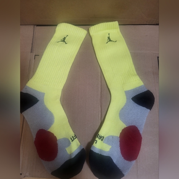 Jordan Other - Jordan Retro Dri-fit Electric Yelllw Mid-Calf Socks Men Size 8-12